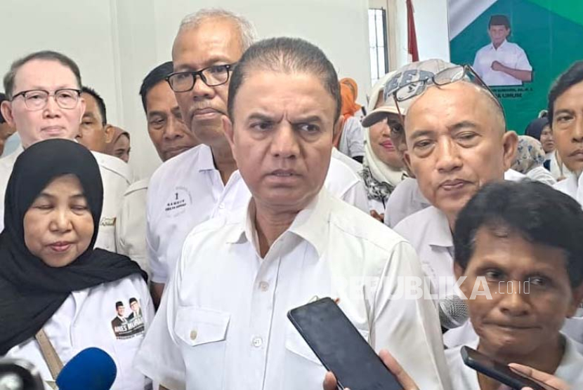 Kapten Timnas AMIN Muhammad Syaugi saat memberi tanggapan mengenai kasus penurunan videotron Anies, di Rumah Pemenangan Amin, Jalan Diponegoro 10, Menteng, Jakarta Pusat, Selasa (16/1/2024). 