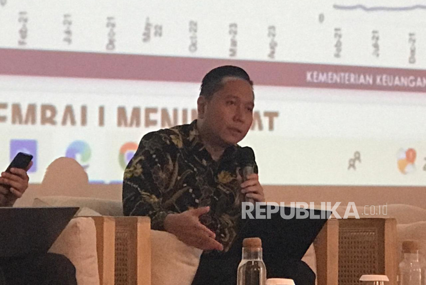 Chief Economist Bank Permata Josua Pardede dalam diskusi di Hotel Grand Aston Puncak Bogor, Senin (25/9/2023). 