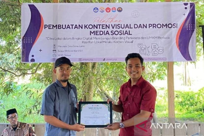 Mahasiswa UNJA Kembangkan Wisata Candi Kedaton dengan Konten Digital