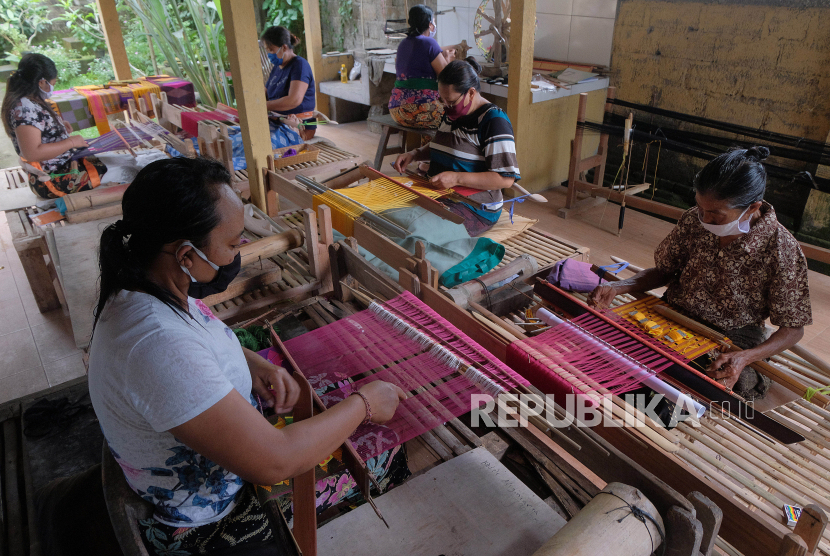 Usaha bisnis tenun di Donggala, Palu, masih belum pulih akibat terdampak Covid-19 (Foto: ilustrasi tenun)