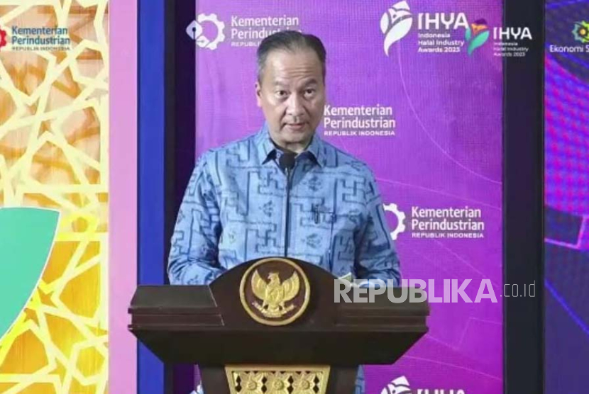 Tangkapan layar Menteri Perindustrian Agus Gumiwang Kartasasmita saat memberikan sambutannya di acara Kick Off Indonesia Halal Industry Awards (IHYA) 2023, di Jakarta, Kamis (27/7/2023).