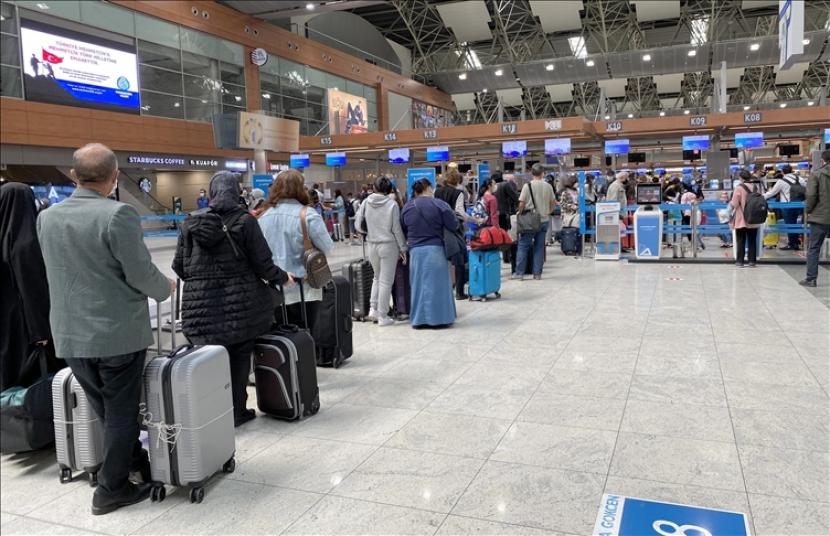 Aturan wajib karantina 10 hari bagi pelancong yang bepergian dari Turki ke Prancis telah dicabut - Anadolu Agency
