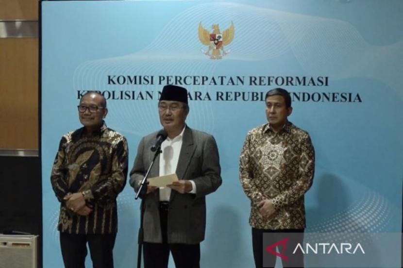 Komisi Reformasi Polri dijadwalkan audiensi dengan eks-Kapolri Rabu.