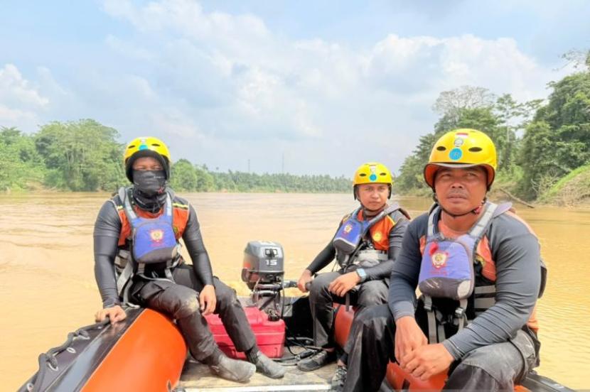 Bocah 8 Tahun Tenggelam di Sungai Tembesi Jambi, Tim SAR Gabungan Terus Lakukan Pencarian