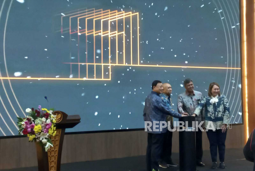 Kementerian Koperasi dan UKM bersama Kementerian Perindustrian mendukung Asosiasi Industri Permebelan dan Kerajinan Indonesia (Asmindo) untuk menggelar IFFINA Indonesia Meubel and Design Expo 2023 pada September mendatang di Jakarta, Selasa (9/5/2023).