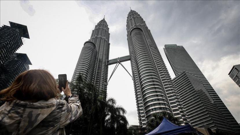 Malaysia melaporkan penambahan kasus kematian Covid-19 sebanyak 62 orang pada Rabu (30/6).