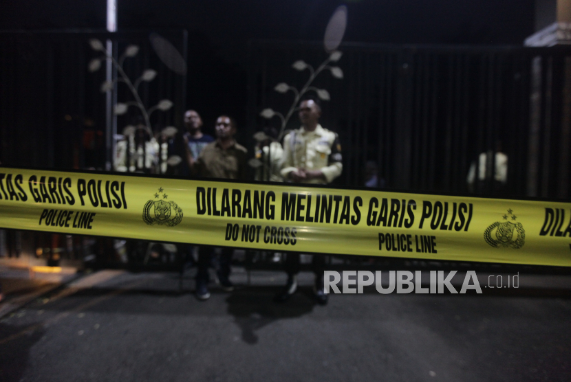 Ilustrasi garis polisi. Kantor Wilayah Kementerian Hukum dan Hak Asasi Manusia Jawa Barat menyampaikan bahwa tujuh orang terpidana kasus pembunuhan Vina telah dipindahkan dari Lapas Cirebon.