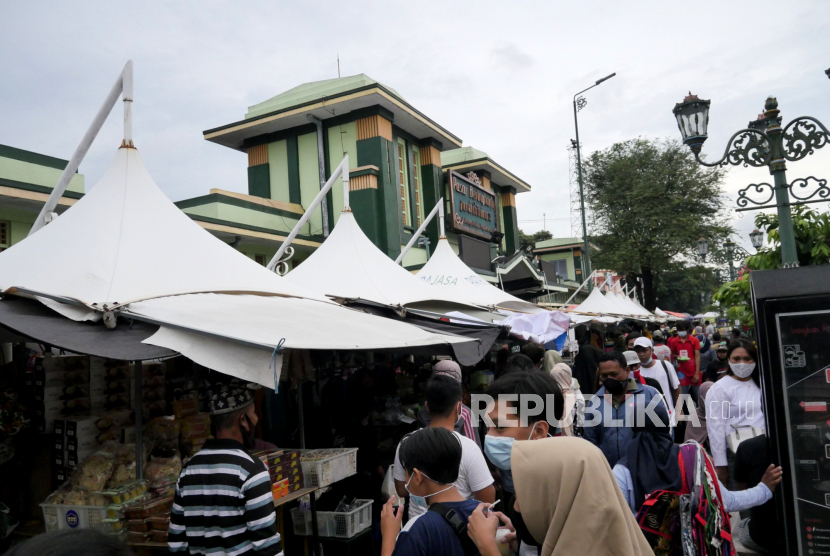 [Ilustrasi Pasar Beringharjo, Yogyakarta] Dinas Perdagangan Kota Yogyakarta, DIY, kembali memberlakukan kebijakan relaksasi pembayaran retribusi yang berlaku bagi semua pedagang di seluruh pasar tradisional kota tersebut.