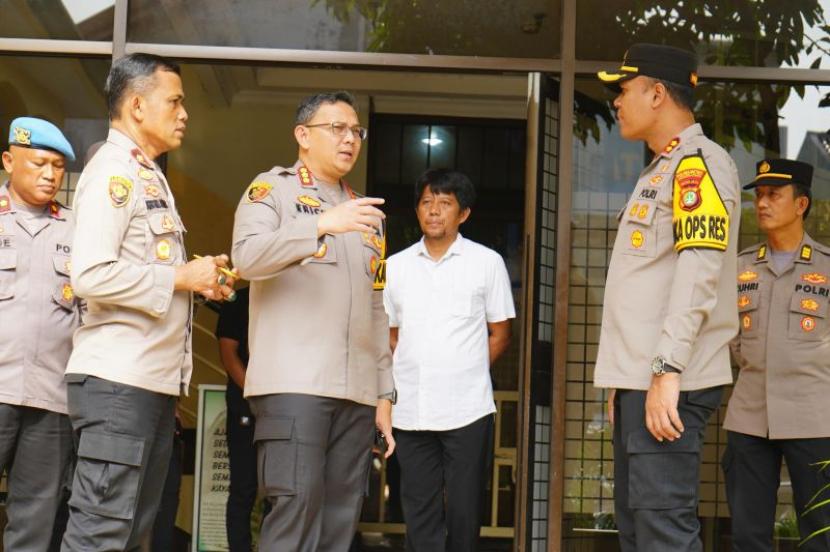 Kapolres pastikan layanan publik berjalan optimal di Polrestro Jakut.