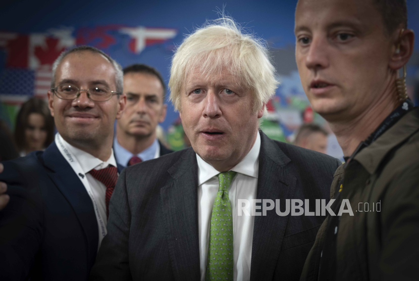 Mantan Perdana Menteri Inggris Boris Johnson mengakui pemerintahnya terlalu lambat memahami skala krisis Covid-19. 