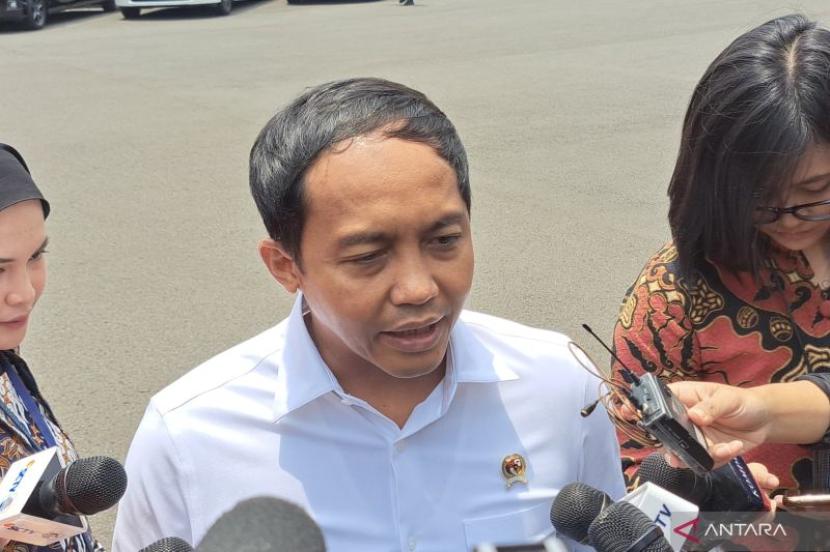 Komisi IV DPR setujui anggaran Kemenhut 2026 sebesar Rp6,04 triliun.