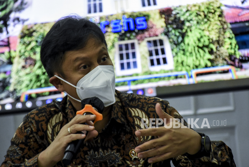 Menteri Kesehatan Budi Gunadi Sadikin menyampaikan, pemerintah telah mendistribusikan 1,2 juta vaksin ke seluruh daerah di Indonesia. Vaksin Covid-19 dari Sinovac mulai didistribusikan sejak tanggal 3 hingga 5 Januari dan paling lambat hingga tanggal 7 Januari 2021.