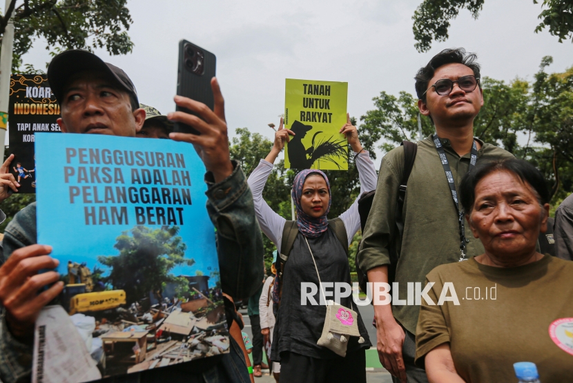 Tolak Penggusuran Paksa, Sejumlah Warga Gelar Aksi di Balai Kota DKI Jakarta