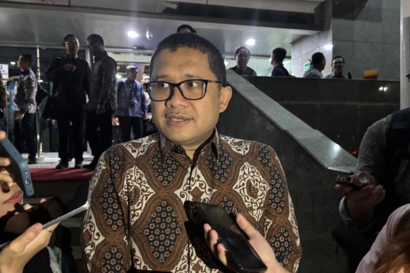 Pemerintah berencana menempatkan Rp200T di bank dengan skema ala Kopdes..