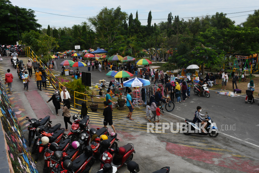 'Car Free Day' di Jalan Udayan, Kota Mataram, belum dibuka.
