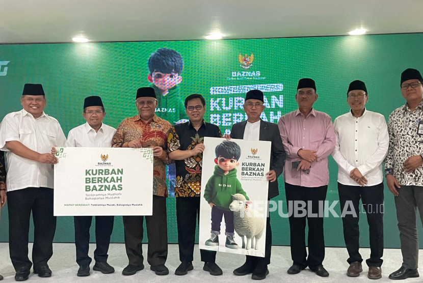 Badan Amil Zakat Nasional (Baznas) mengajak masyarakat berkurban melalui Baznas, di Kantor Baznas Pusat di Jakarta pada Senin (13/5/2025). 