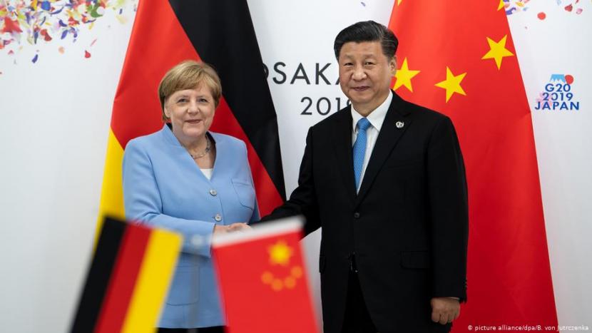 Angela Merkel Ditekan untuk Tekan Cina Soal Hong Kong