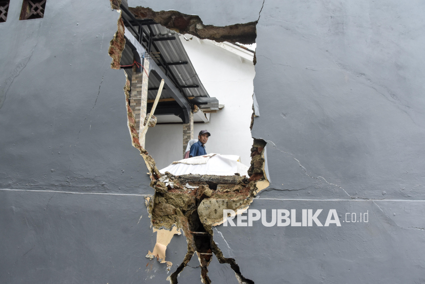 Bencana Pergerakan Tanah di Ciamis Meluas, Belasan Rumah Rusak dan Puluhan Warga Mengungsi