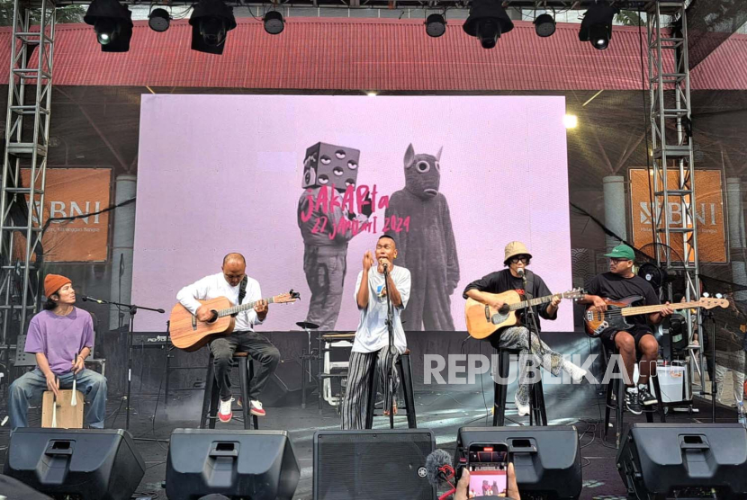 Grup musik Fourtwnty pada konferensi pers Tur Album Nalar di JIEXPO Kemayoran, Kamis (28/12/2023). 