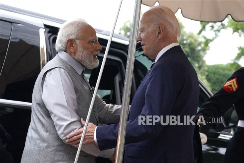Pemerintahan Presiden Amerika Serikat (AS) Joe Biden memberikan kemudahan bagi warga India untuk tinggal dan bekerja di Amerika Serikat.