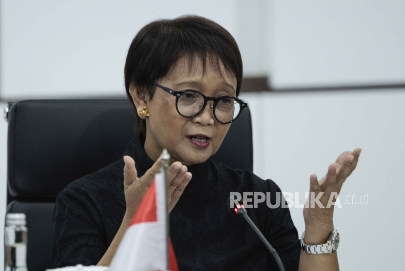 Menteri Luar Negeri Retno Marsudi mengatakan Indonesia berkomitmen membangun kerja sama yang lebih kuat dengan Turki, serta dapat berkontribusi terhadap perdamaian dan kemakmuran global.