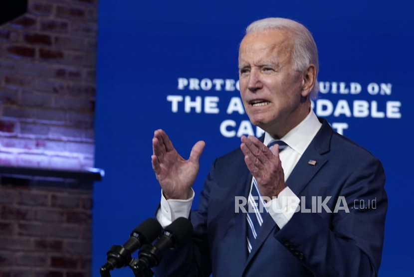  Presiden terpilih Joe Biden berbicara pada hari Selasa, 10 November 2020, di teater The Queen di Wilmington, Del.