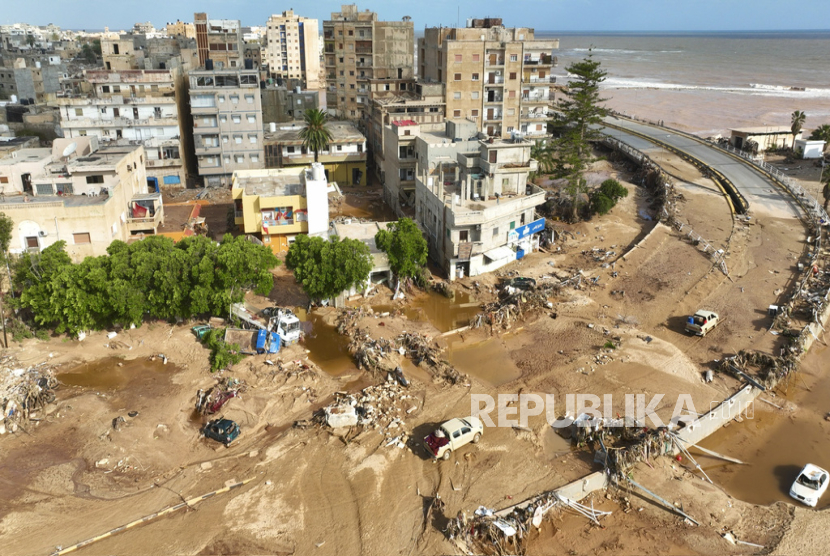 Suasana kota yang hancur akibat banjir di Derna, Libya Selasa, (12/9/2023).