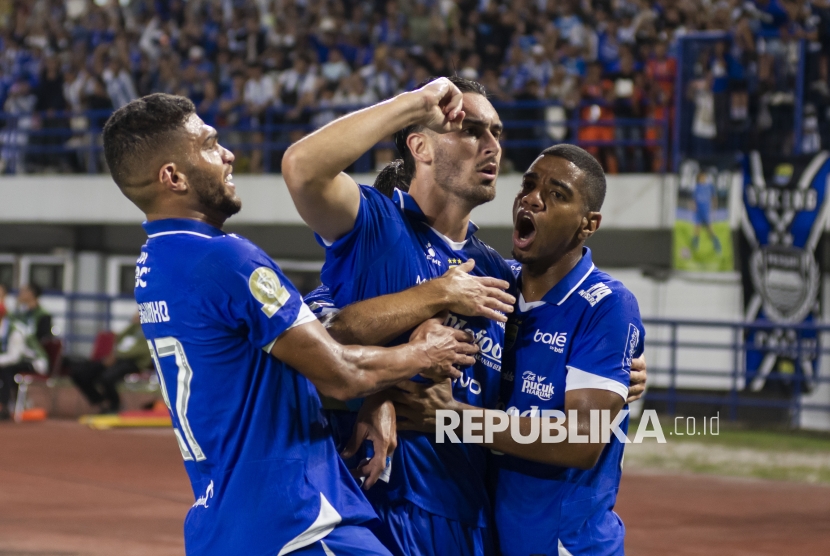 Gol Tunggal Andrew Jung Bawa Persib Bandung Kalahkan PSM Makassar