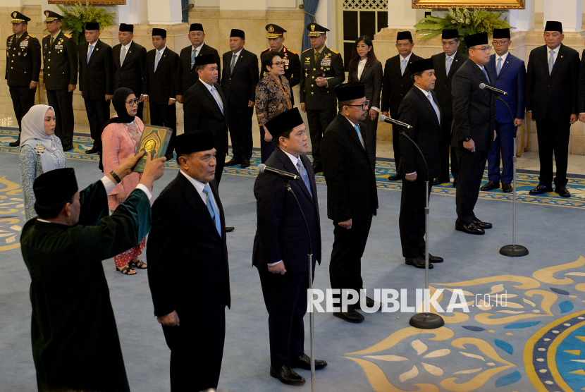 Prabowo Lantik 11 Menteri, Wakil Menteri, dan Kepala Badan/Lembaga, Ini Daftar Lengkapnya