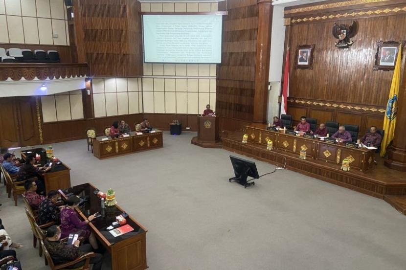 DPRD Bali mulai bahas raperda inisiatif soal pemenuhan hak disabilitas.