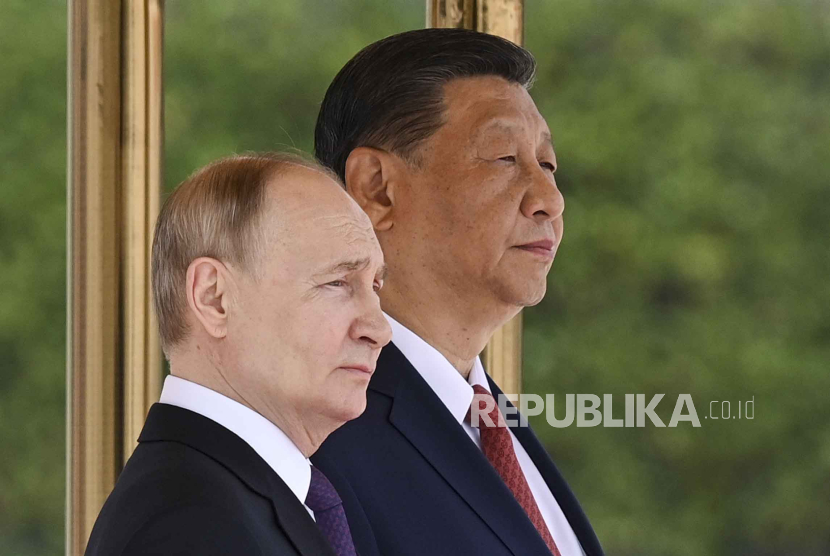 Presiden China Xi Jinping dan Presiden Rusia Vladimir Putin.