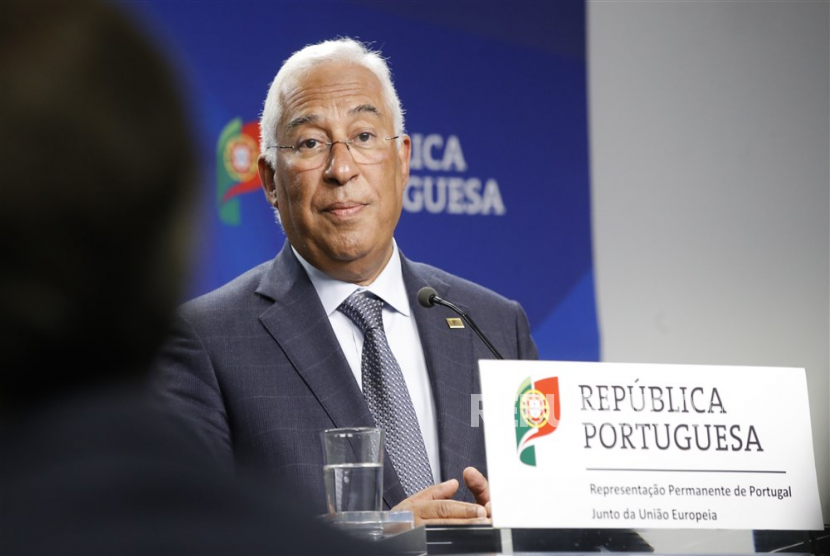  Perdana Menteri Portugal Antonio Costa mengundurkan diri.