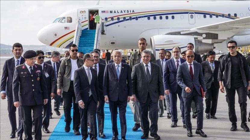 Perdana Menteri Malaysia Ismail Sabri bin Yaakob pada Rabu (6/7/2022) tiba di ibu kota Turki, Ankara, sebagai bagian dari program kunjungan selama empat hari ke Turki.