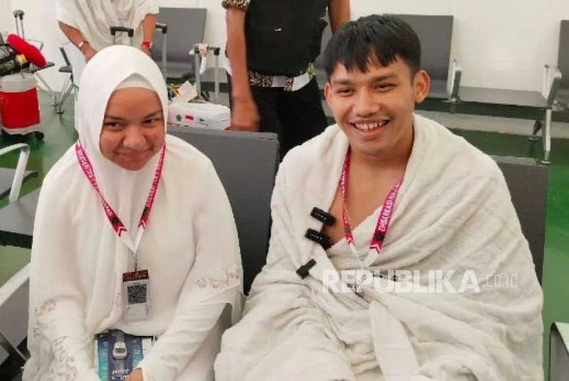 Pemain timnas U-23 Witan Sulaeman di Jeddah, Arab Saudi, Ahad (26/5/2024). Ia dan istrinya berhaji dan tergabung dalam kloter BPN 9.