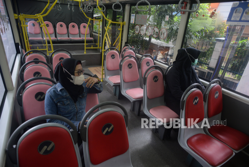 Ilustrasi. BUMD milik DKI PT Transportasi Jakarta (TransJakarta) dan Dinas Perhubungan DKI Jakarta mengampanyekan STOP Pelecehan Seksual. 