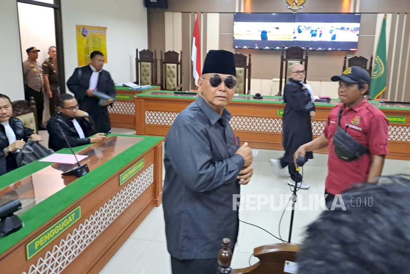 Pimpinan Mahad Al-Zaytun Indramayu yang menjadi terdakwa kasus dugaan penistaan agama, Panji Gumilang