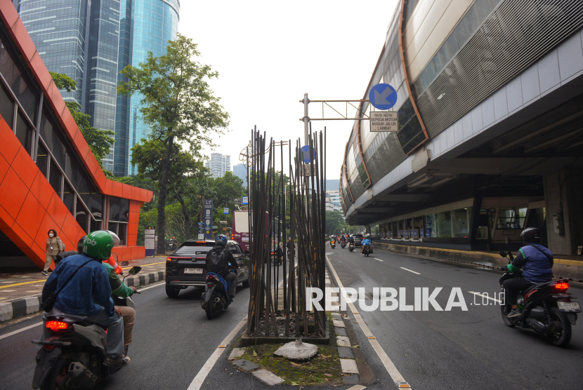 Menanti Pembongkaran Tiang Monorel Jakarta