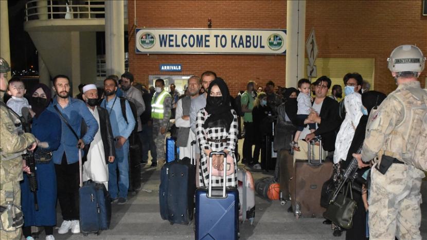 Maskapai nasional Afghanistan sedang bersiap untuk melanjutkan penerbangan internasional minggu depan.