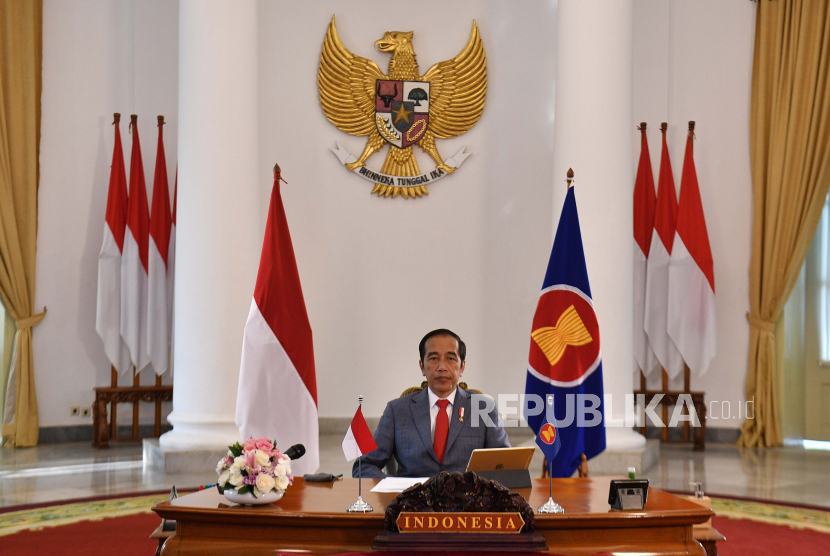 Presiden Joko Widodo mengatakan, kuliah daring telah menjadi normal baru, bahkan normal berikutnya.