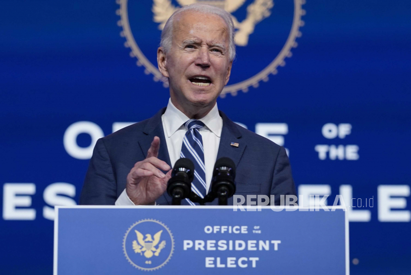 FILE - Pada Selasa, 10 November 2020 ini, file foto, Presiden terpilih Joe Biden berbicara di The Queen theater di Wilmington, Del. 