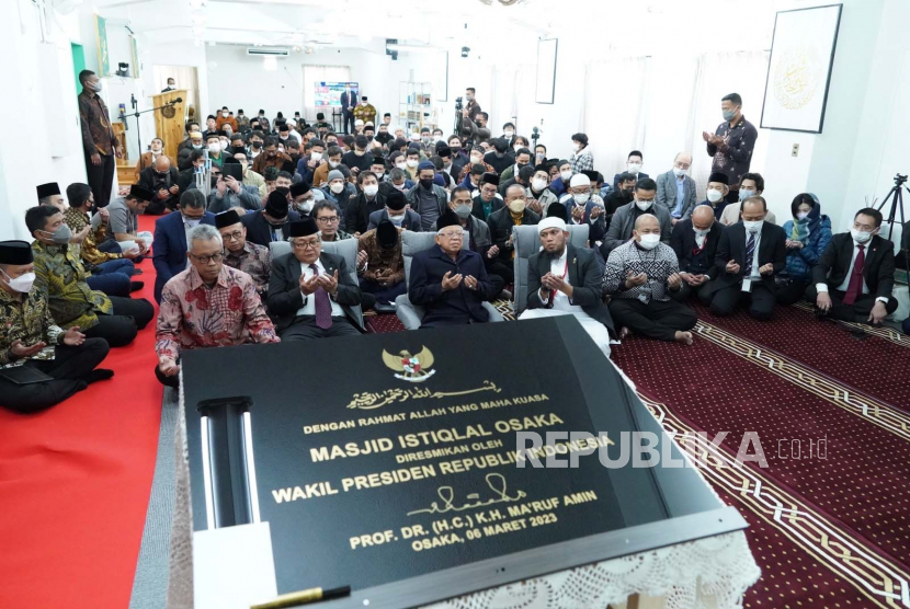 Wakil Presiden Maruf Amin hari ini meresmikan Masjid Istiqlal Osaka (MIO) yang dibangun masyarakat Indonesia di Jepang, Senin (06/03/2023). 
