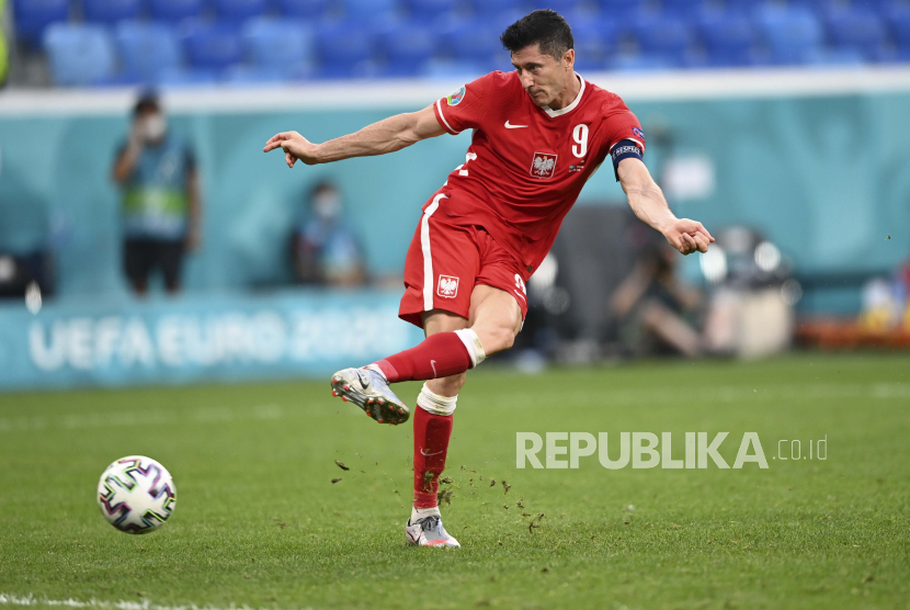 Striker timnas Polandia dan Bayern Muenchen Robert Lewandowski.