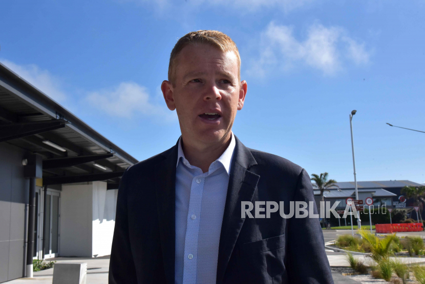 New Zealand Education Minister Chris Hipkins, a candidate to succeed Jacinda Ardern as prime minister, speaks outside Hawke