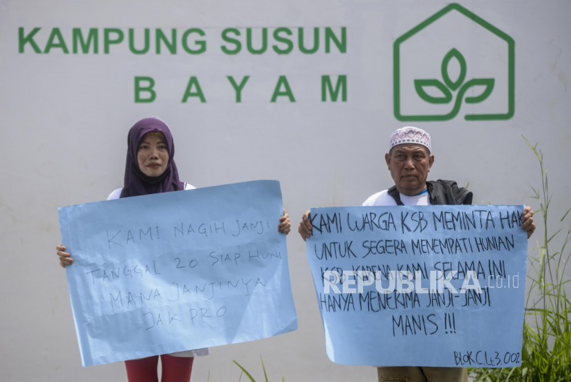 Anggota Komisi D DPRD DKI Jakarta Hardiyanto Kenneth mengkritik harga sewa Kampung Susun Bayam (KSB) per bulan yang harus dibayar warga Kampung Bayam.