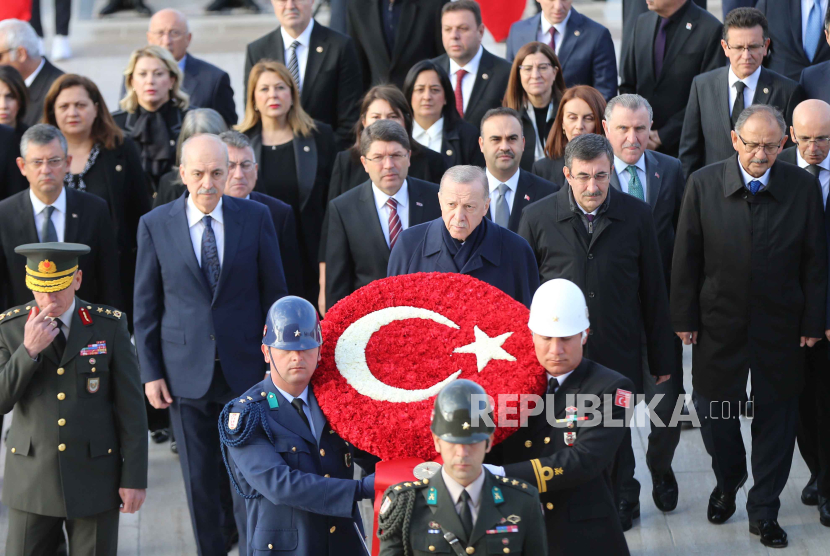 Presiden Erdogan Pimpin Peringatan 87 tahun Ataturk Wafat