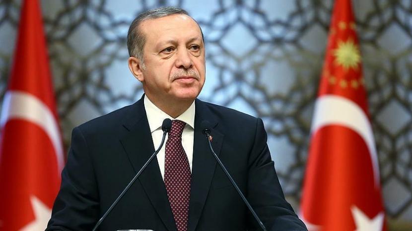 Presiden Turki pada Kamis berpidato pada KTT Pemimpin Organisasi Kerja Sama Ekonomi (ECO) ke-14.