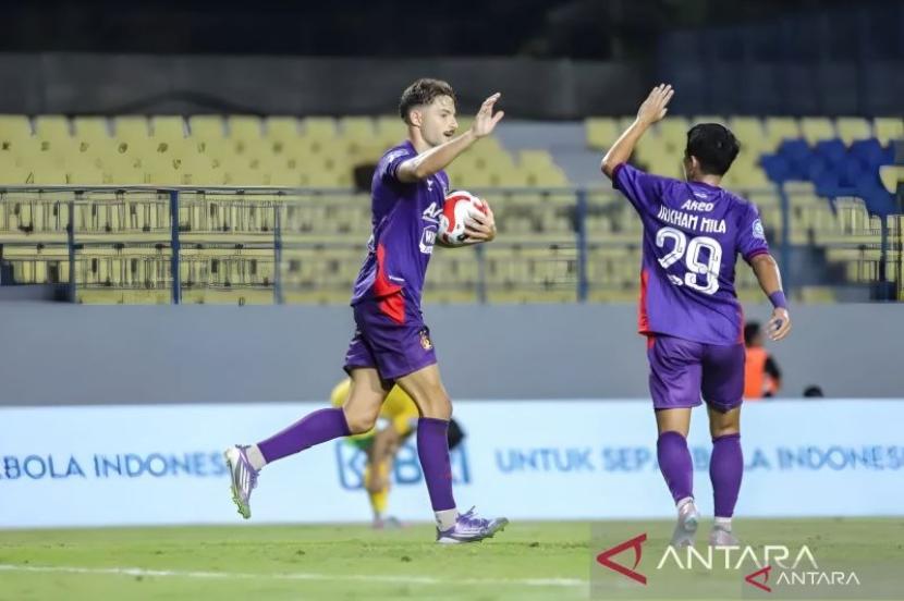Persik Kediri Gagal Maksimalkan Peluang, Ditahan Imbang Persebaya