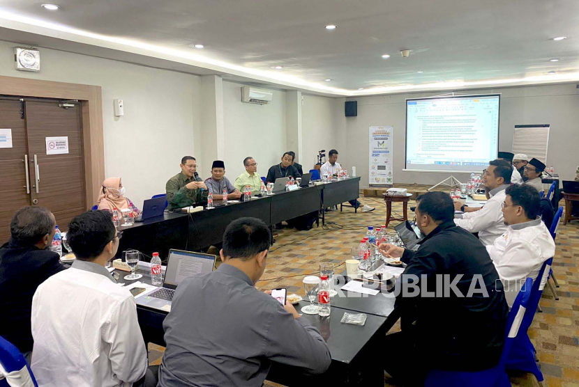 Asosiasi Properti Syariah Indonesia (APSI) menggelar lokakarya Saatnya Hijrah, Saatnya Berbenah di Sofyan Hotel, Tebet, Jakarta pada Rabu (21/6/2023) sampai Kamis (22/6/2023). Tujuan acara ini adalah menyamakan persepsi dan membuat akad standar yang bisa digunakan untuk transaksi KPR Syariah yang mengacu pada ketentuan DSN MUI serta standar internasional AAOIFI.
