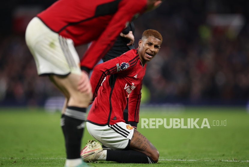 Marcus Rashford of Manchester United reacts during the English Premier League soccer match between Manchester United and Aston Villa in Manchester, Britain, 26 December 2023.  