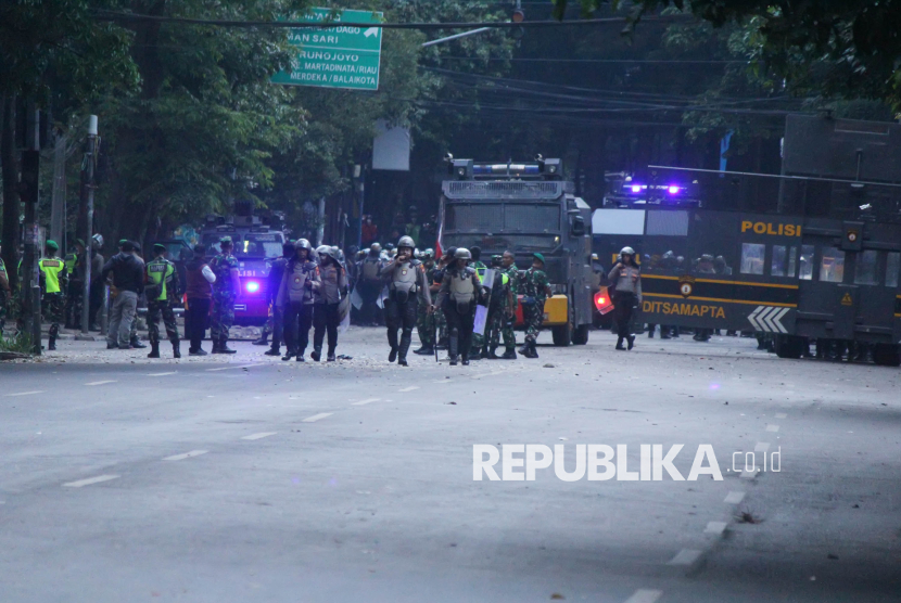 Bandung Masih Mencekam, Massa Blokade Jalan Dago dan Djuanda